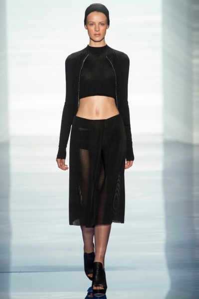Файл:Под горло - Vera Wang.JPG