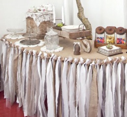 Tablecloth 1.jpg