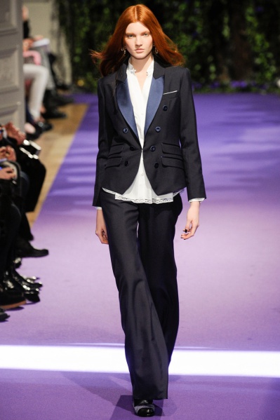 Файл:Alexis Mabille - зима 2014-2015.JPG