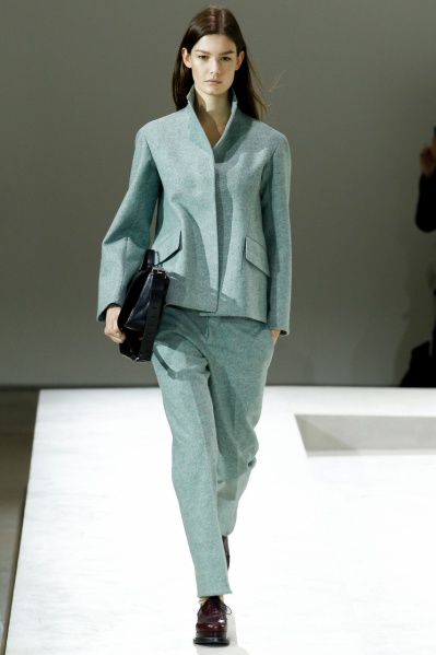 Файл:Jil Sander - зима 2014-2015.JPG