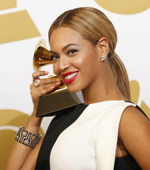 Файл:Beyonce-780.jpg