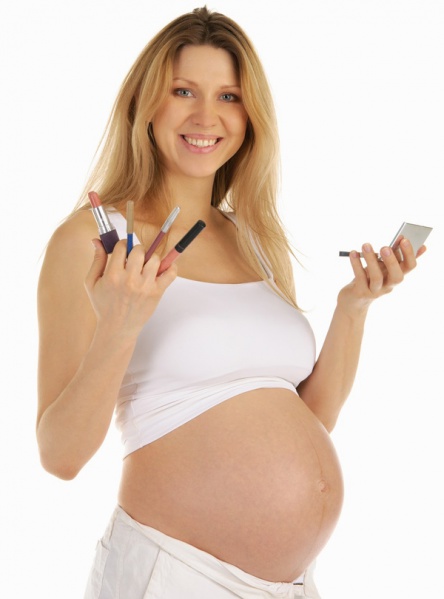 Файл:Pregnancy-and-cosmetic 1.jpg
