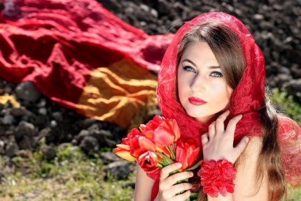Girl-1308309 960 720.jpg