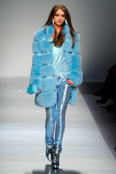 Файл:Blumarine789.jpg