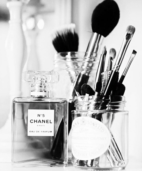 Файл:Makeupbrushes 1.jpg