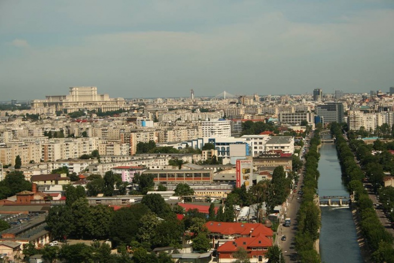 Файл:Ruminiya-luchshie-mesta-dly-posesheniya-bucharest.jpg
