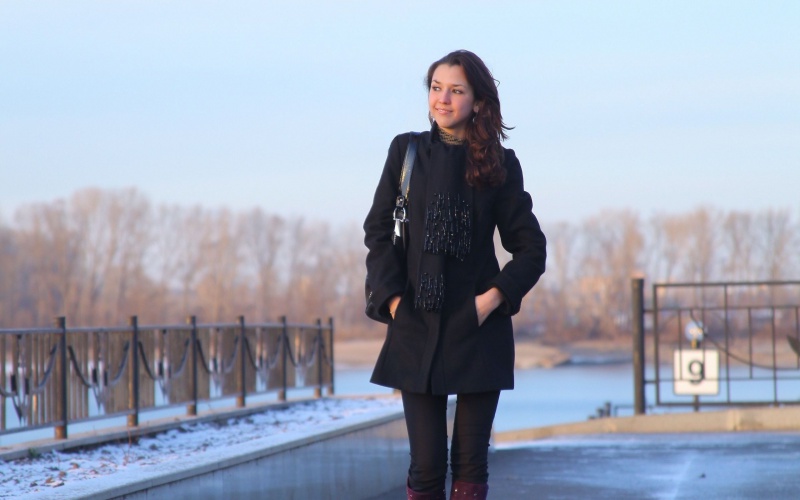 Файл:Bryunetka zima.jpg