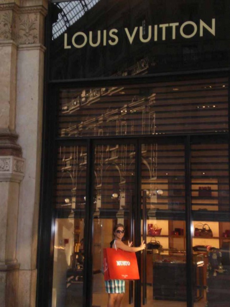 Файл:Lou1000.jpg